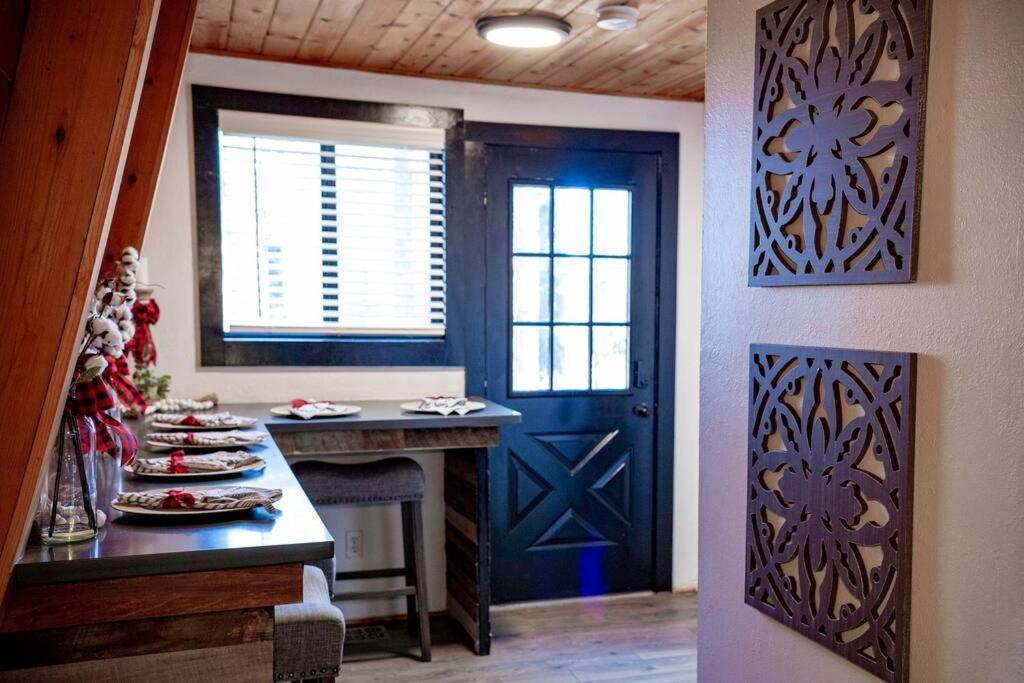 Grand Canyon Cabin! One Hour And 10 Minutes To The South Entrance! Hébergement de vacances *