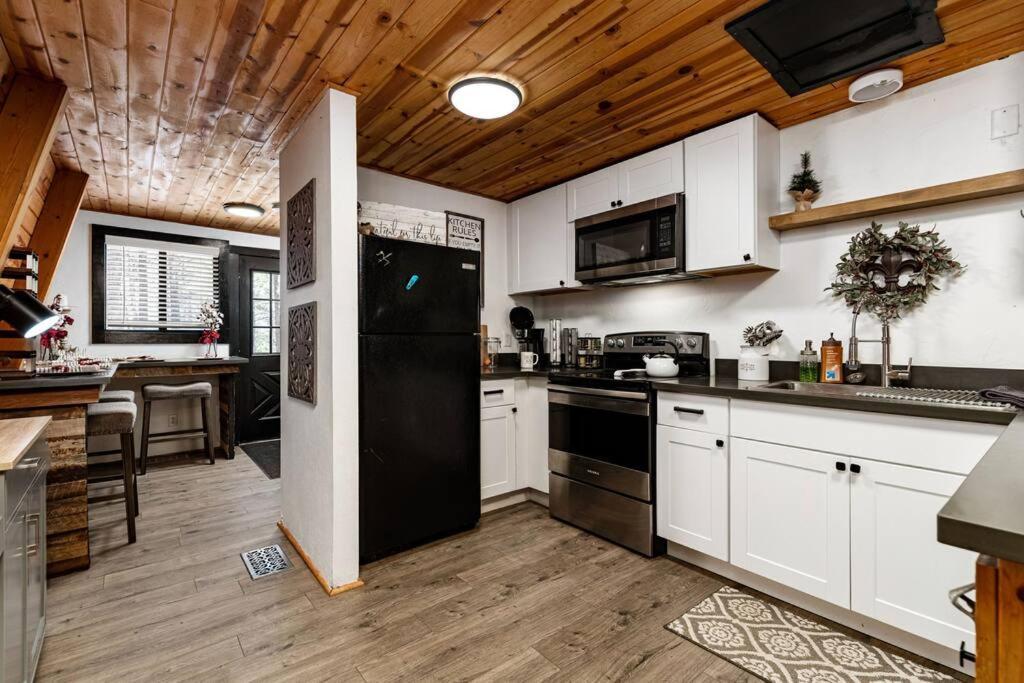 Grand Canyon Cabin! One Hour And 10 Minutes To The South Entrance! Hébergement de vacances *