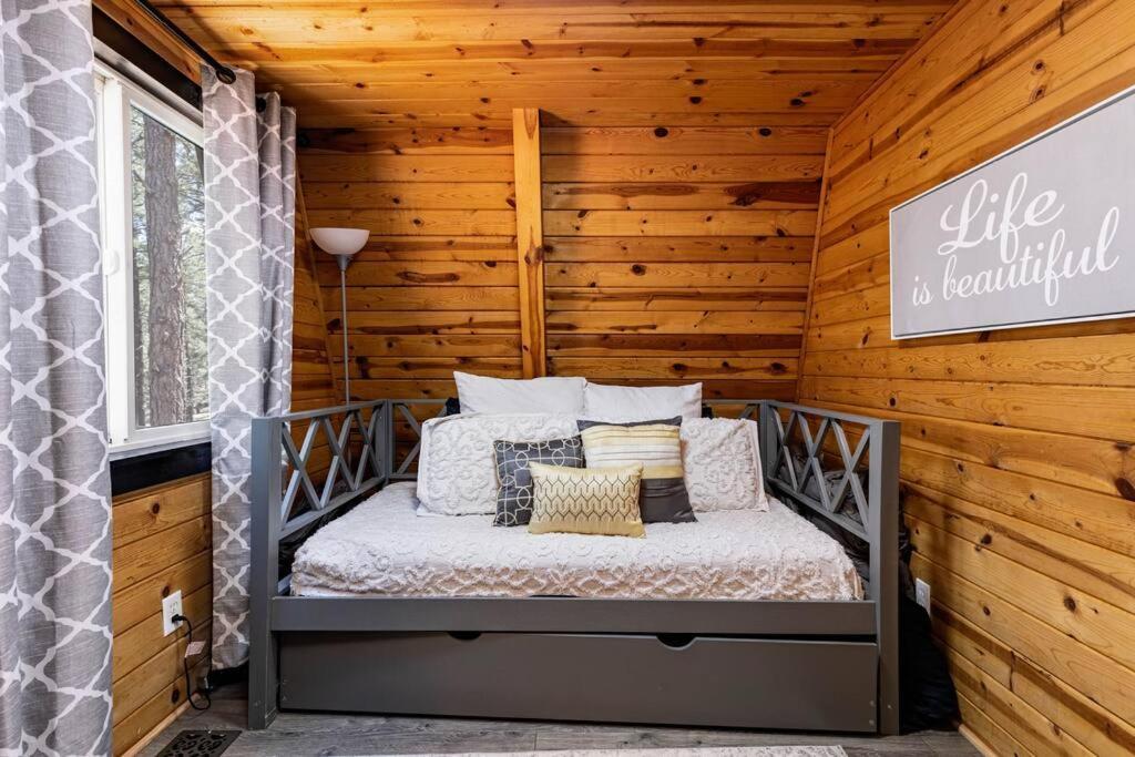 Grand Canyon Cabin! One Hour And 10 Minutes To The South Entrance! Hébergement de vacances