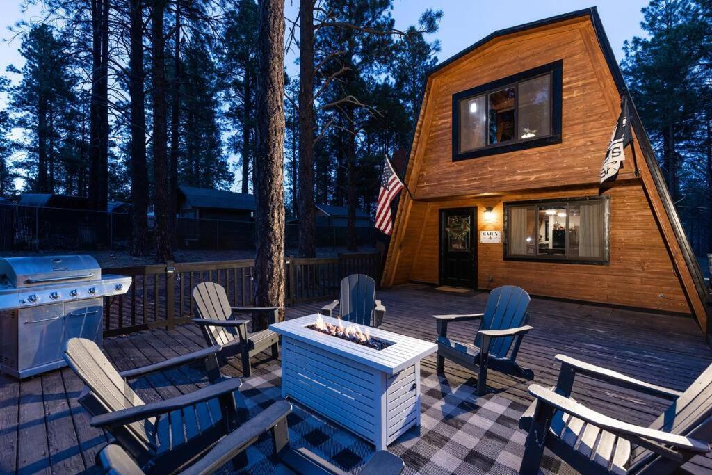 Hébergement de vacances Grand Canyon Cabin! One Hour And 10 Minutes To The South Entrance!